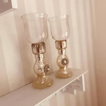 Den Gamle Apotekergaard * Hong