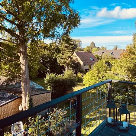 Den Gamle Apotekergaard *