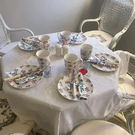 ベッド・アンド・ブレックファスト Den Gamle Apotekergaard Hong