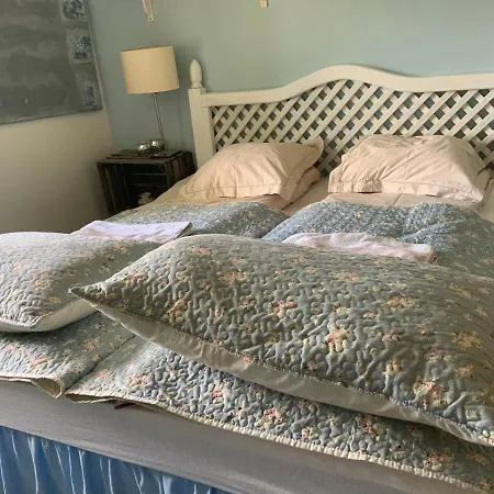 Bed & Breakfast Den Gamle Apotekergaard *