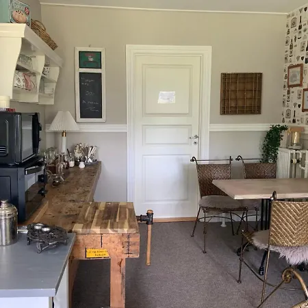 Den Gamle Apotekergaard B&B *
