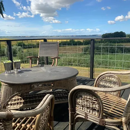 Bed & Breakfast Den Gamle Apotekergaard *