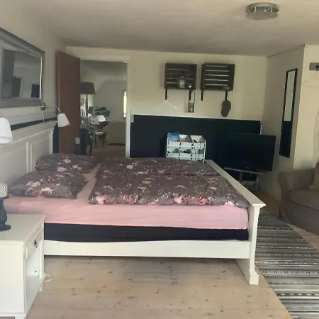 Den Gamle Apotekergaard * Hong