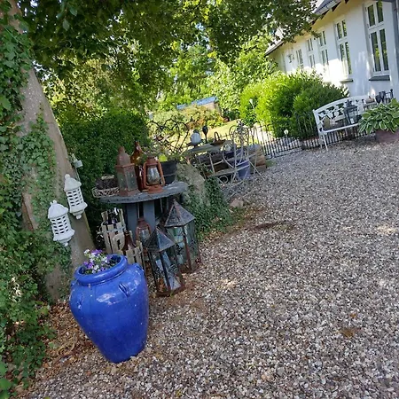 Den Gamle Apotekergaard Bed & Breakfast