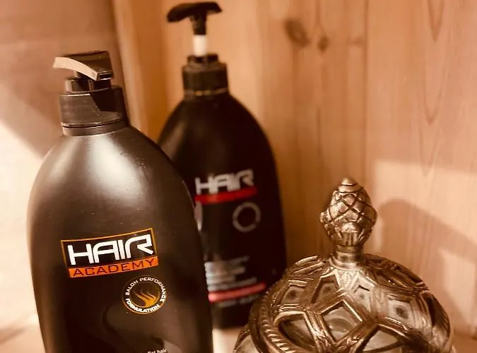 לינה וארוחת בוקר Den Gamle Apotekergaard *