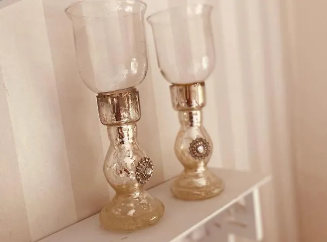 Den Gamle Apotekergaard * Hong