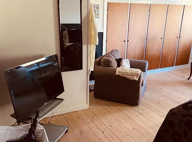 Den Gamle Apotekergaard * Hong