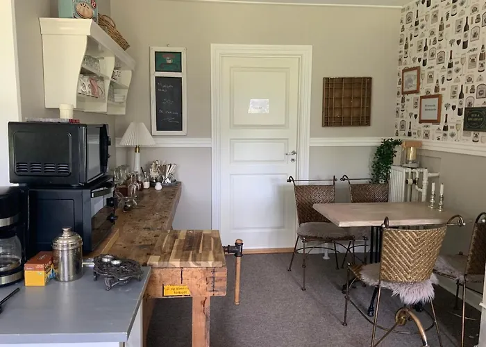 Den Gamle Apotekergaard לינה וארוחת בוקר *