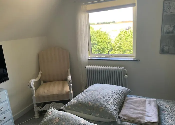 Den Gamle Apotekergaard לינה וארוחת בוקר Hong