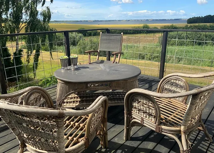 לינה וארוחת בוקר Den Gamle Apotekergaard