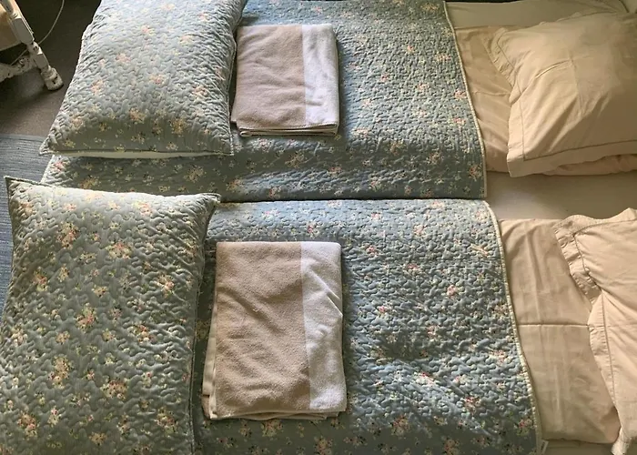 Den Gamle Apotekergaard לינה וארוחת בוקר Hong