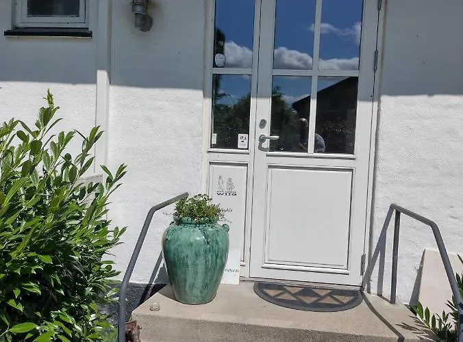 Den Gamle Apotekergaard Bed & Breakfast *